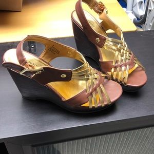 Brown and gold wedges